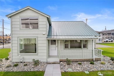 1408 Hubbard St, Sumner, WA 98390 - photo 4