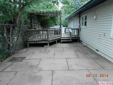 309 W Creek Ave, Cleveland, OK 74020 - photo 3