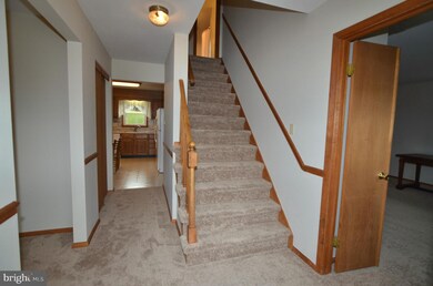 7265 Pommel Dr, Sykesville, MD 21784 - photo 3