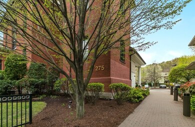 275 Cypress St unit 303, Brookline, MA 02445 - photo 2