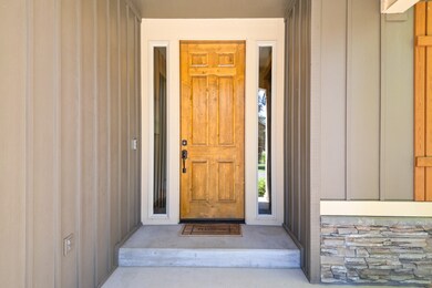 60826-Goldenwood-Loop-Bend-Oregon (5)