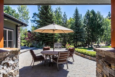 2020_08_11_19630_green_lakes_lp_exterior
