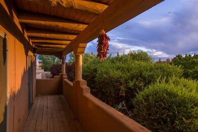 4304 Vía de Luna NE, Albuquerque, NM 87110 - photo 3