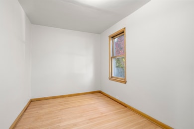 1726 Iowa St, Oshkosh, WI 54902 - photo 5