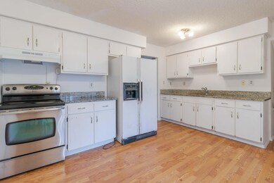 4563 Glenhaven Dr, Columbus, OH 43231 - photo 5