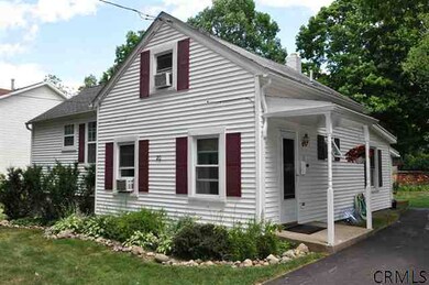 20 Concord St, Schenectady, NY 12302 - photo 2