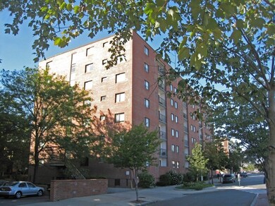 1600 Massachusetts Ave unit 702, Cambridge, MA 02138 - photo 2