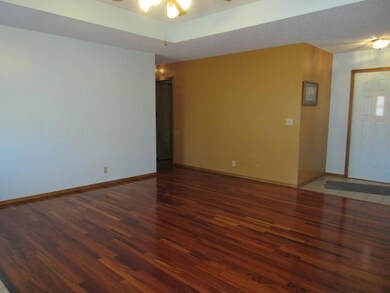 living area 2