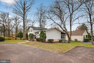 908 Pershing Rd, Penllyn, PA 19422 - photo 4