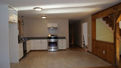 103 2nd Nh Turnpike, Claremont, NH 03743 - photo 5