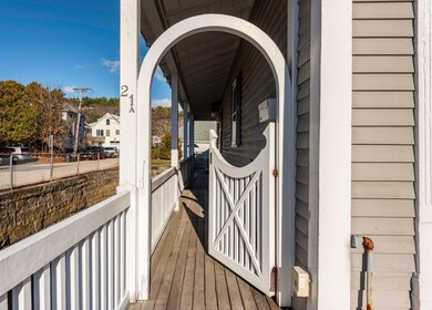 21 Central St unit 1, Manchester-By-the-sea, MA 01944 - photo 5