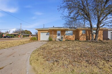 711 W Martha St, Altus, OK 73521 - photo 3