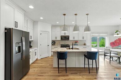 2433 E Joshua Cir, Sioux Falls, SD 57108 - photo 7