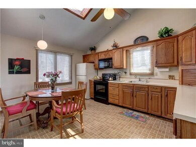 815 Oak Tree Rd, Kennett Square, PA 19348 - photo 3