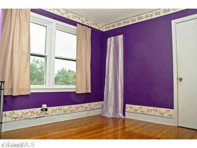 2nd Bedroom.