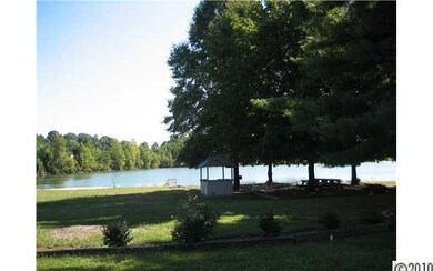 Waterfront - Community Picnic Area