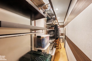 260 W 10th St unit 2E, New York, NY 10014 - photo 6