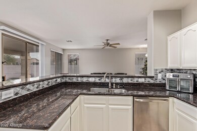 403 N Wilson Dr, Chandler, AZ 85225 - photo 6