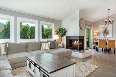 330 Elk Lane-9