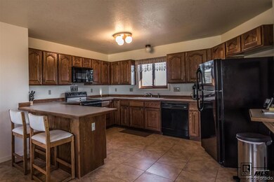720 Western Ave, Craig, CO 81625 - photo 4