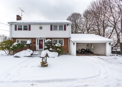 242 Linden St unit A, Waltham, MA 02452 - photo 2