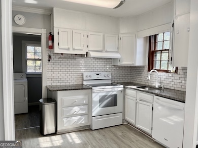 3044 E Point St, Atlanta, GA 30344 - photo 4