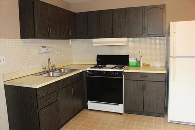 3500 York Dr, Saint Charles, MO 63301 - photo 3