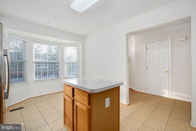 6241 Deep Earth Ln, Columbia, MD 21045 - photo 6