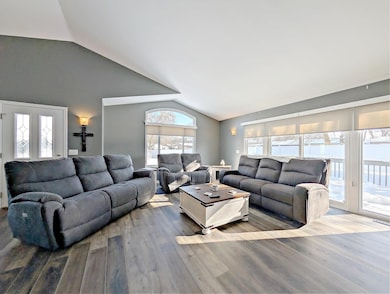 253 Aberdeen Ct unit 14, Flushing, MI 48433 - photo 7