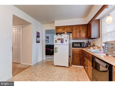 1504 Aberdeen Ct unit 1504, Lansdale, PA 19446 - photo 3