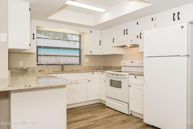 004-photo-kitchen-11242723