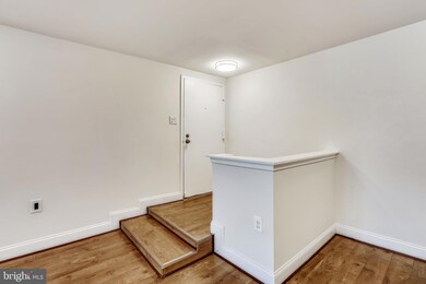 406 Girard St unit 28, Gaithersburg, MD 20877 - photo 2