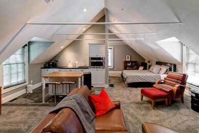 111 E Deshler Ave, Columbus, OH 43206 - photo 6