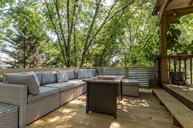 1560 Gilmer Cir, Harrisonburg, VA 22801 - photo 5