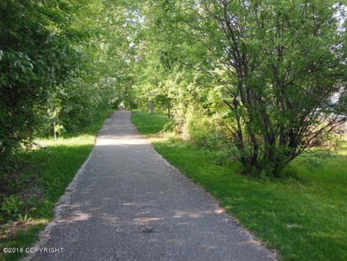 06_Adjoining bike trail