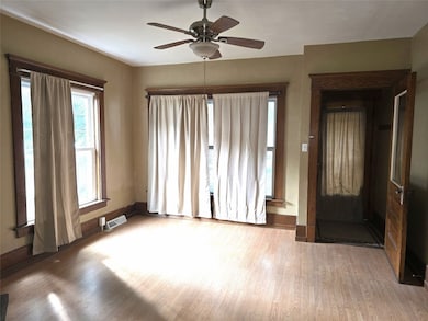 Unit 1053 - Living Room