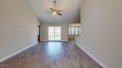 3-Court-10-NW-Drive-Unfurnished(1)