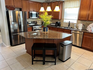 Next you enter the Kitchen (15x10). Everyone's fav