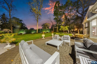 172 Truman Dr, Cresskill, NJ 07626 - photo 4