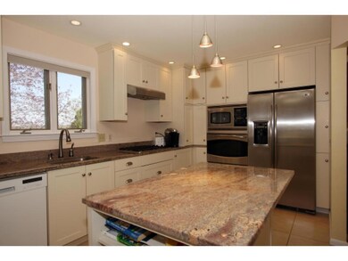 347 Tracy Ln, Shelburne, VT 05482 - photo 5