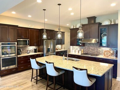94 Amalurra Kitchen Broad View