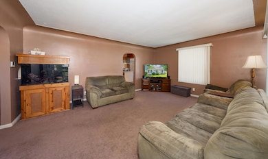 21793 Piper Ave Eastpointe INT-2 with tv