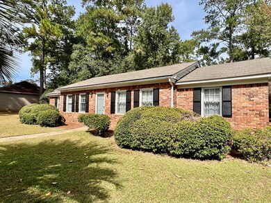 1800 W Lakeridge Dr, Albany, GA 31707 - photo 3