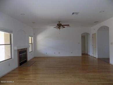 902 Hermoso El Sol, Alamogordo, NM 88310 - photo 5