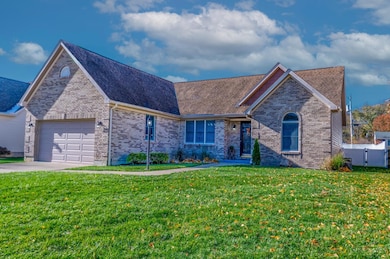 1105 Flick Ln, Batavia, OH 45103 - photo 2