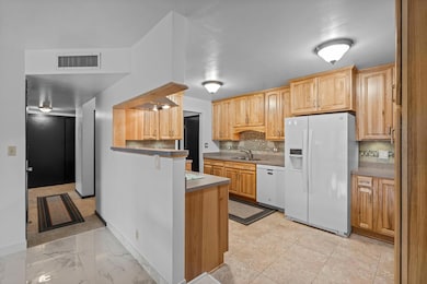 15-web-or-mls-311 Pleasant Ave 301 (113 of 302) - Copy.jpg