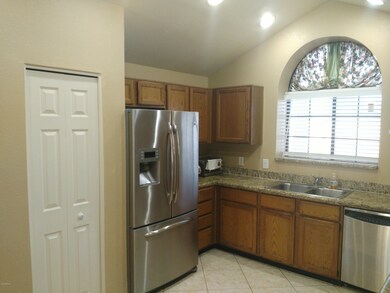 KITCHEN/PANTRY CLOSET