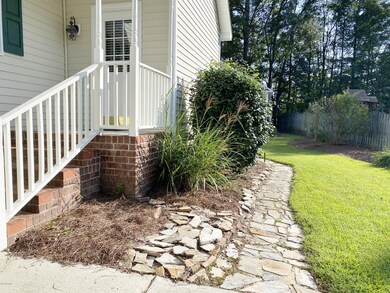 624 Chaucer Dr, Winterville, NC 28590 - photo 3