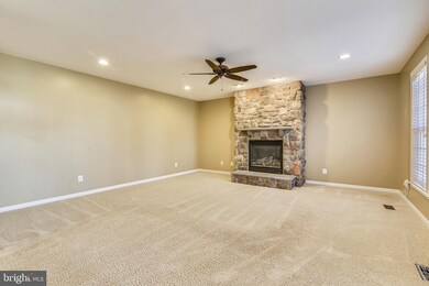 22128 Park Glenn Dr, Broadlands, VA 20148 - photo 7