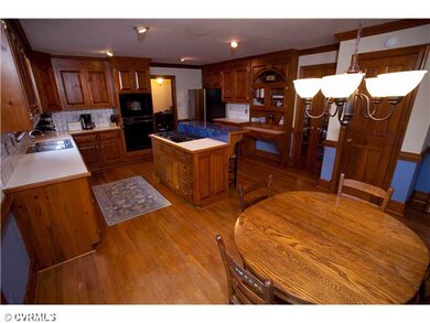 Kitchen - Great Working Kitchen with French Doors 